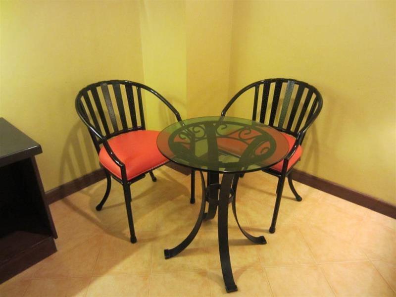 Royal Bellagio Hotel Makati City Exteriör bild